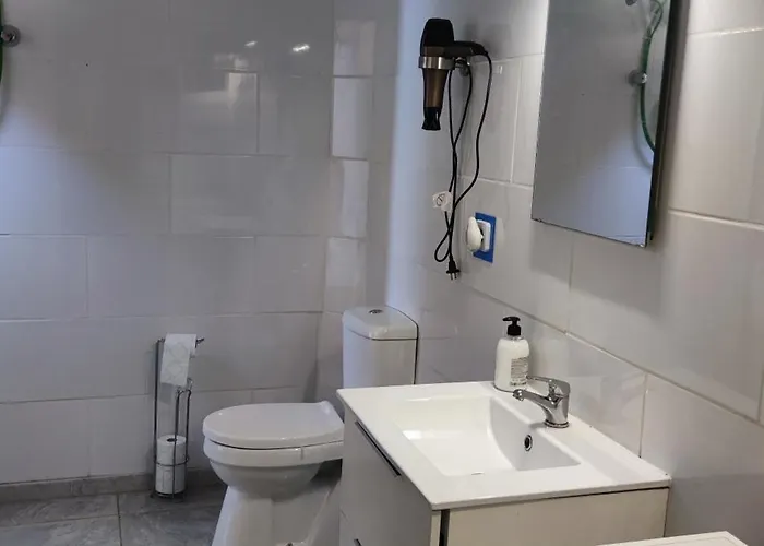 Casa El Drago-tafira Baja Homestay *